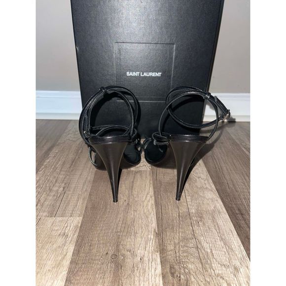 Saint Laurent
Sexy Strappy Leather Sandals - Picture 10 of 14